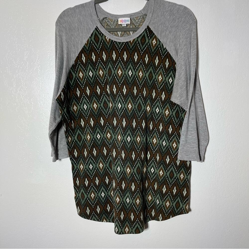 LuLaRoe, Vintage Print Randy Raglan Shirt. Size Large. In good used condition!